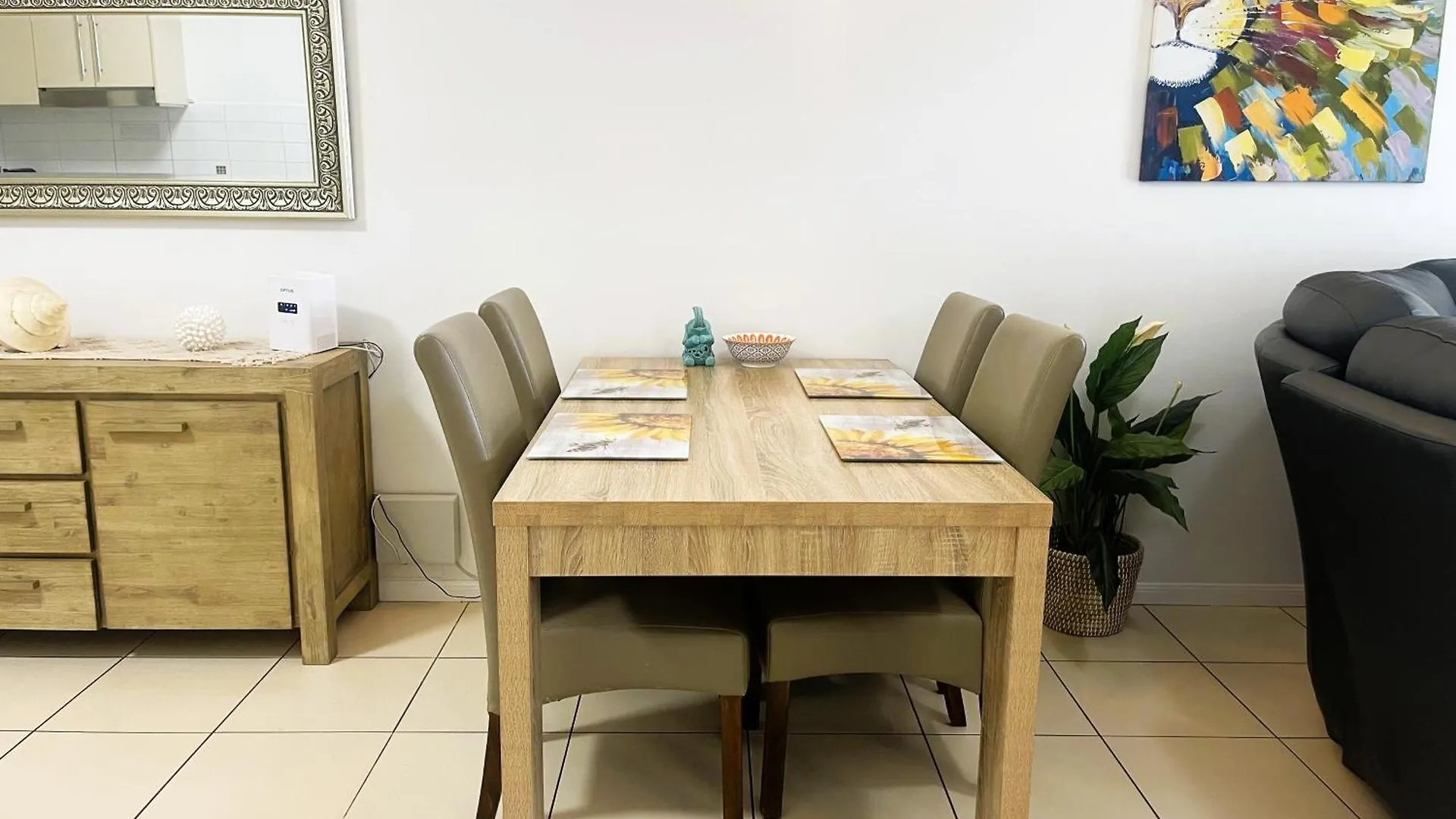 Hotel City Quays Accommodation Cairns